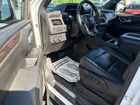 Used 2024 Chevrolet Tahoe LT AWD/4WD image 23