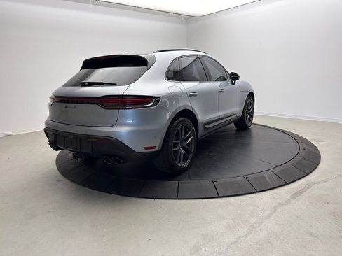Certified 2024 Porsche Macan Turbo AWD/4WD image 7
