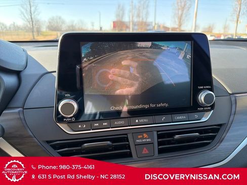 New 2025 Nissan Altima 2.5 SV image 18