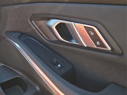 Used 2021 BMW 330i Sedan image 13