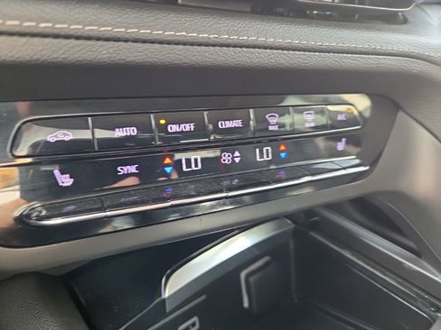 Used 2023 Buick Envision Essence w/ Sport Touring Package image 43