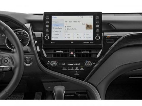Used 2024 Toyota Camry XLE image 20
