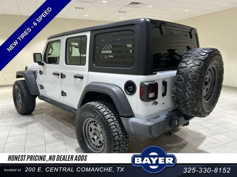 Used 2018 Jeep Wrangler Unlimited Sport AWD/4WD image 3