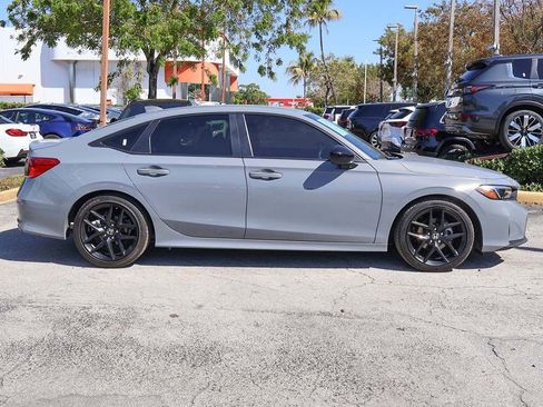 Used 2025 Honda Civic Sport image 12