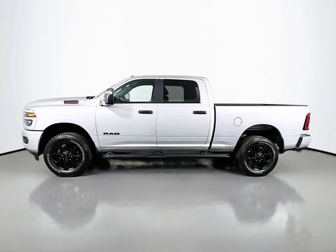 Used 2026 RAM 2500 Big Horn AWD/4WD image 4