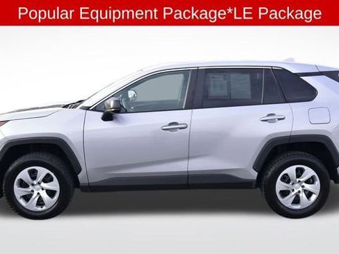 Used 2022 Toyota RAV4 LE image 2