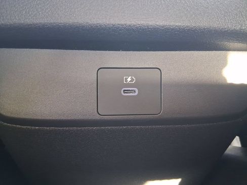 New 2026 Nissan Sentra SR w/ SR Premium Package FWD image 33