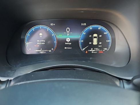 Used 2023 Toyota Highlander Platinum image 10