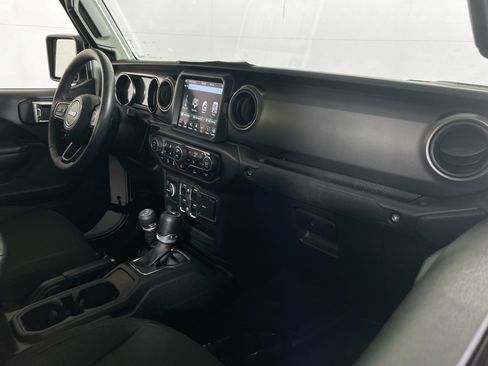 Used 2023 Jeep Gladiator Sport AWD/4WD image 28