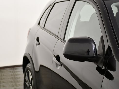 Used 2025 Mitsubishi Outlander Sport ES image 14