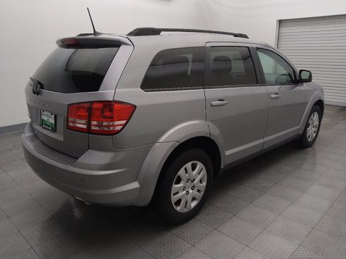 Used 2020 Dodge Journey SE w/ SE Popular Equipment Group image 9