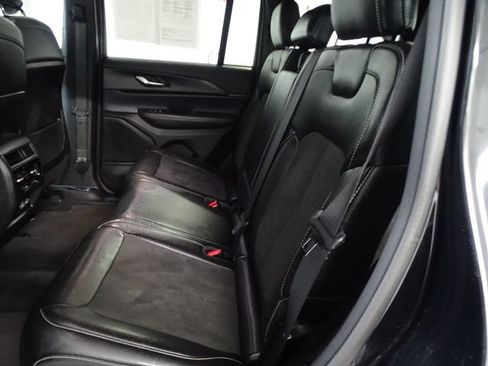 Certified 2023 Jeep Grand Cherokee Altitude AWD/4WD image 4