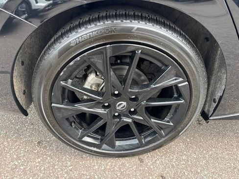Certified 2025 Nissan Sentra SR w/ Midnight Edition FWD image 31