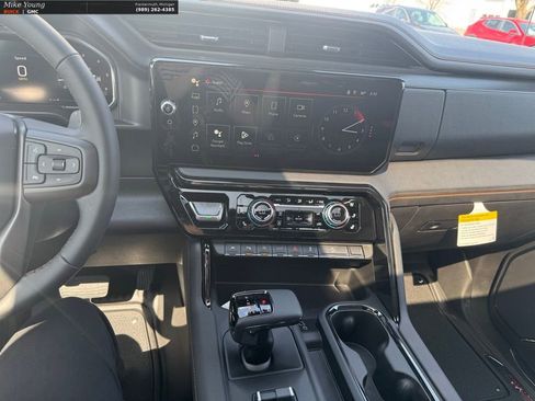 New 2026 GMC Sierra 1500 AT4 w/ Technology Package AWD/4WD image 23