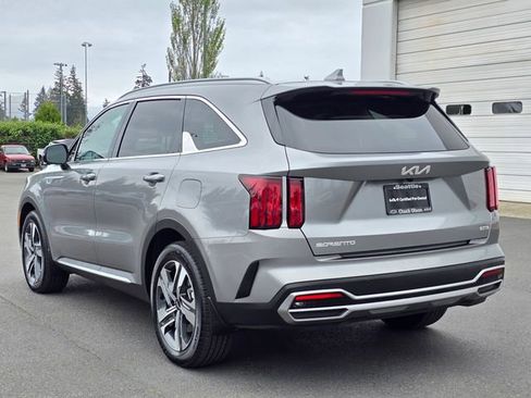 Certified 2023 Kia Sorento SX Prestige AWD/4WD image 3