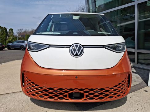 New 2025 Volkswagen ID. Buzz 1st Edition image 2