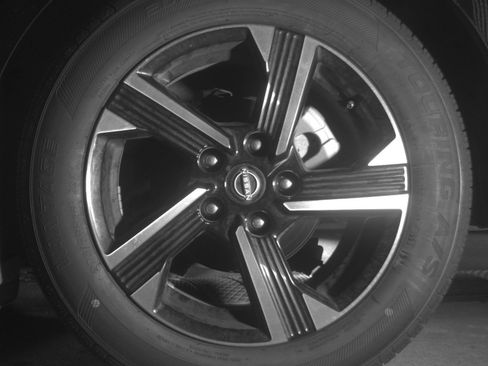 Used 2025 Nissan Sentra SV FWD image 12