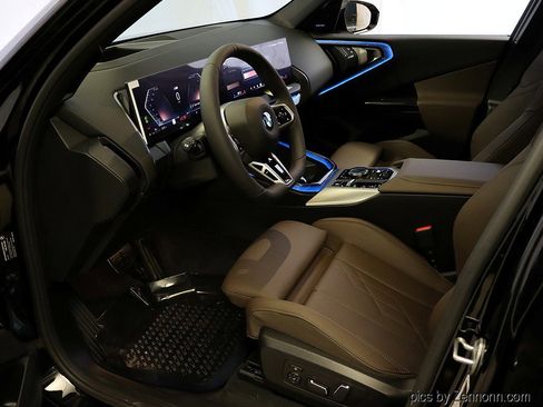 Used 2026 BMW X3 xDrive30 w/ Premium Package image 11