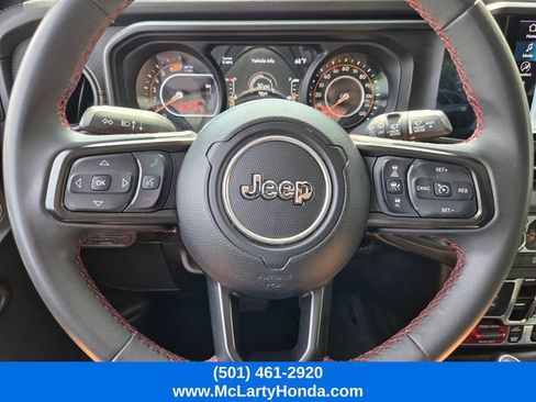 Used 2024 Jeep Wrangler Unlimited Rubicon AWD/4WD image 35