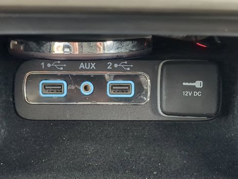 Used 2020 Jeep Grand Cherokee Laredo w/ Laredo X Package image 23