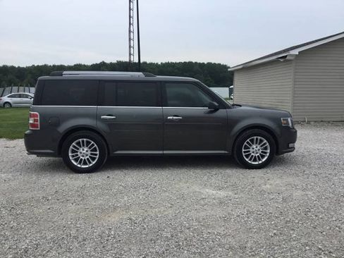 Used 2019 Ford Flex SEL AWD/4WD image 2