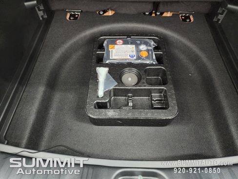 New 2026 Jeep Compass Latitude w/ Sun and Sound Group image 27