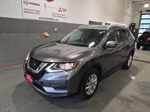 Used 2018 Nissan Rogue SV w/ Premium Package AWD/4WD image 7