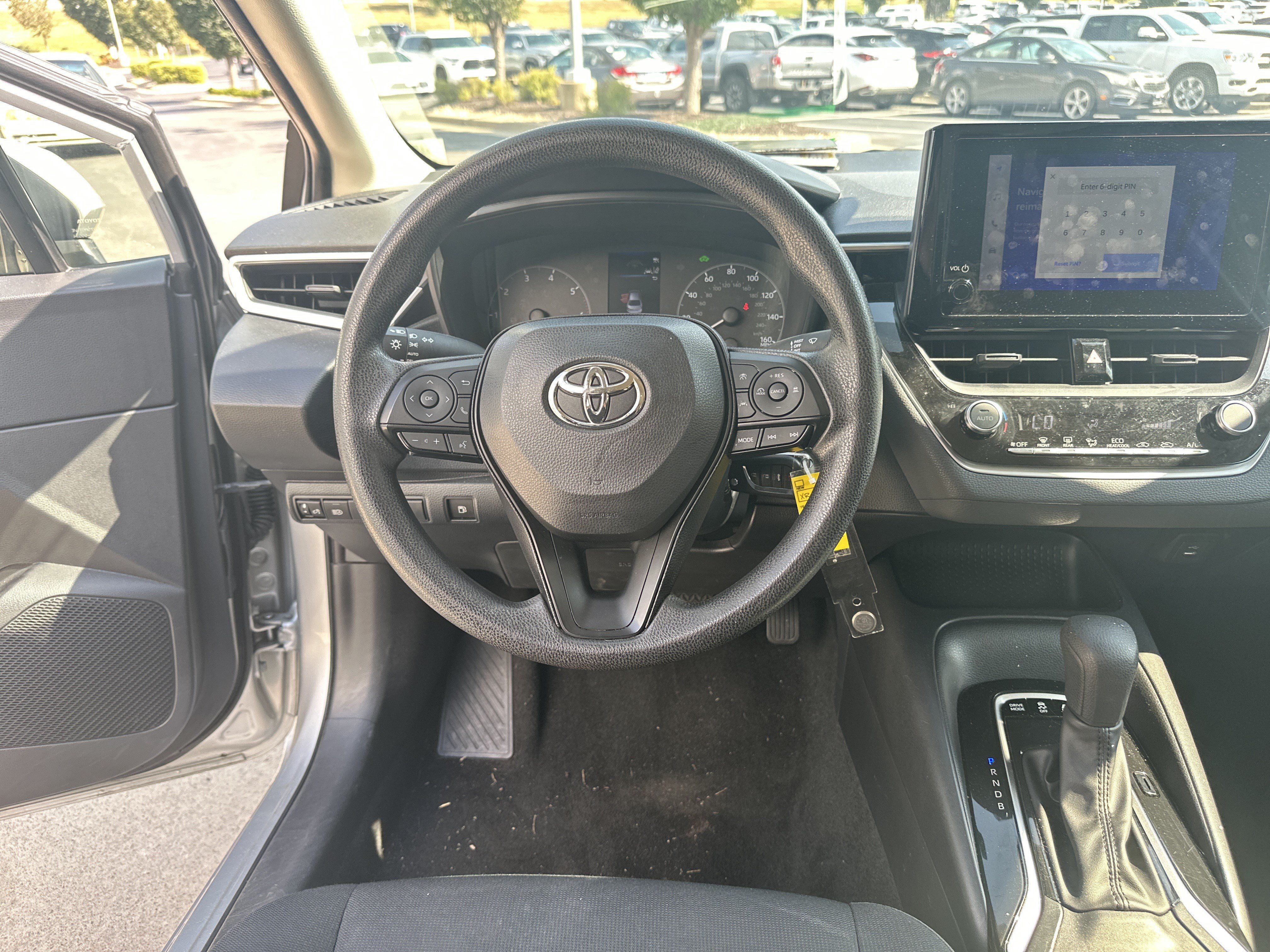 Used 2025 Toyota Corolla LE FWD image 16