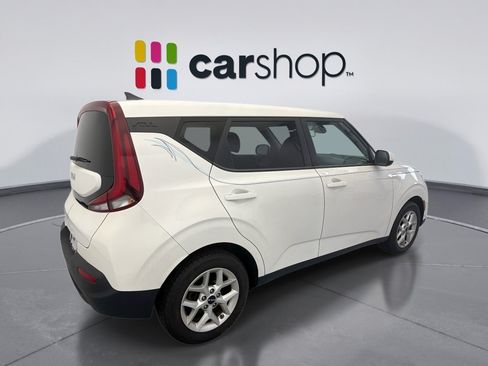 Used 2022 Kia Soul LX w/ Technology Package FWD image 5