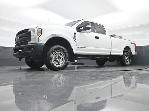 Used 2019 Ford F250 XL w/ XL Value Package image 25
