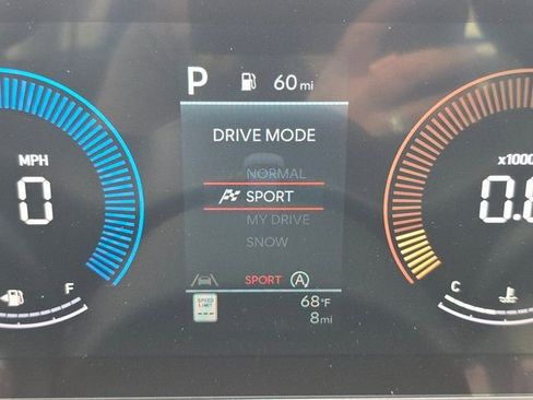 Certified 2025 Hyundai Tucson SE image 11