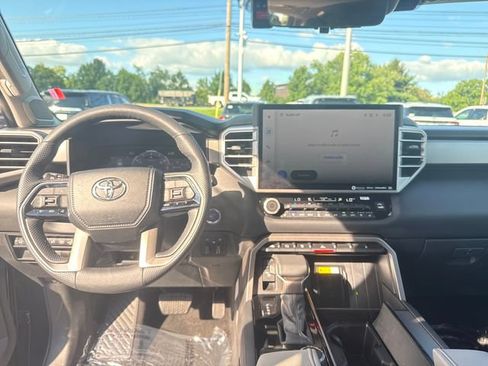 Used 2023 Toyota Sequoia Limited w/ Tow Technology Package AWD/4WD image 15