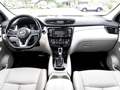 Used 2020 Nissan Rogue Sport SL w/ Premium Package image 29