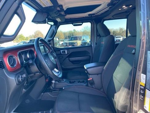 Used 2022 Jeep Wrangler Unlimited Rubicon w/ Xtreme Recon 35" Tire Package image 13