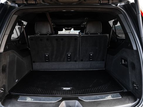 Used 2022 Cadillac Escalade ESV Sport Platinum w/ Heavy-Duty Trailer Package AWD/4WD image 14