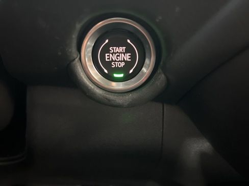 New 2025 Chevrolet Suburban Premier image 16