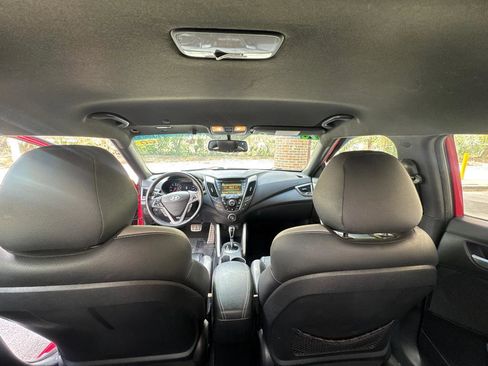 Used 2016 Hyundai Veloster Turbo image 21