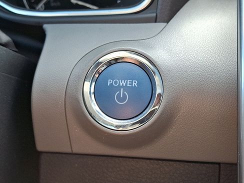 Certified 2020 Toyota Avalon Limited image 27