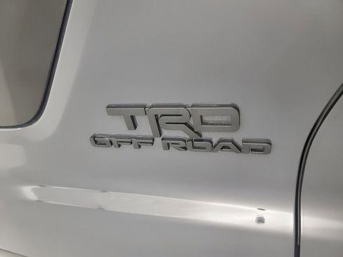 Used 2025 Toyota 4Runner TRD Off-Road image 13