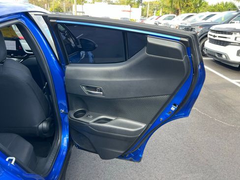 Used 2020 Toyota C-HR LE image 43