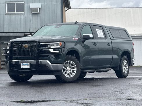 Used 2025 Chevrolet Silverado 1500 LT AWD/4WD image 1