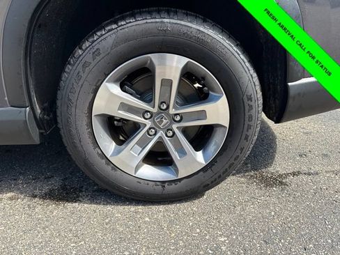 Used 2025 Honda Pilot EX-L image 4