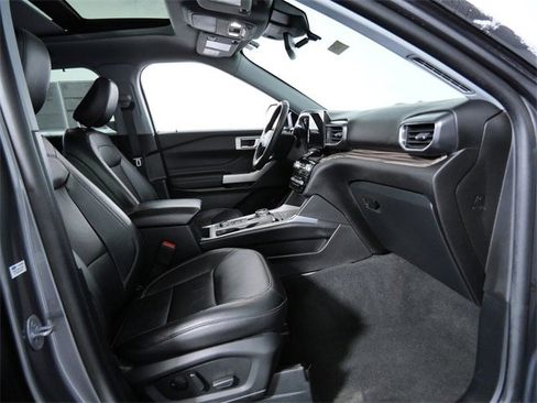 Certified 2023 Ford Explorer Limited w/ Equipment Group 301A image 10