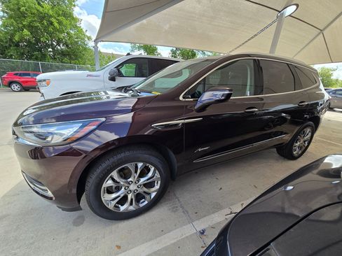 Certified 2020 Buick Enclave Avenir w/ Avenir Technology Package FWD image 5