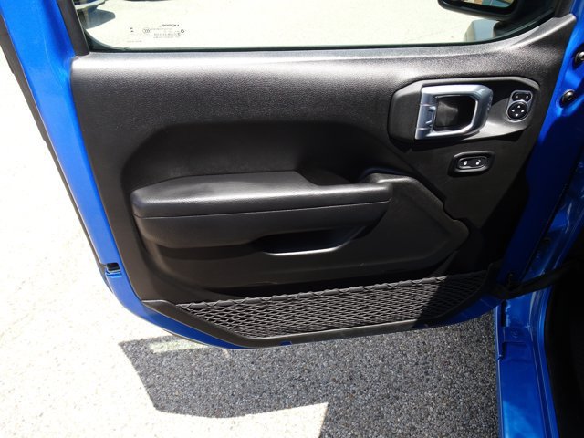Used 2024 Jeep Wrangler Sport AWD/4WD image 12