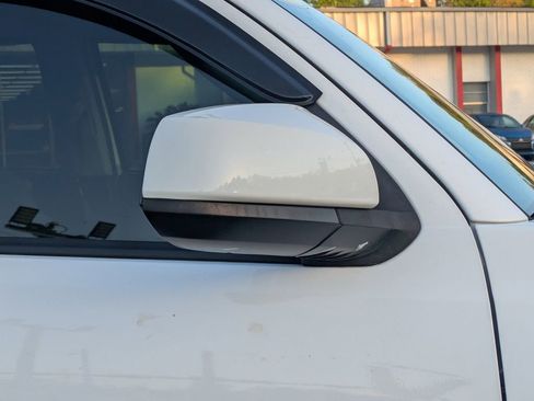 Used 2020 Toyota Tacoma SR w/ SR Convenience Package image 12