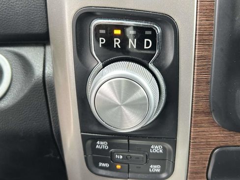 Used 2017 RAM 1500 Laramie w/ Convenience Group AWD/4WD image 27