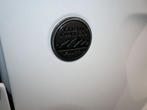 Used 2024 Jeep Gladiator Sport image 49