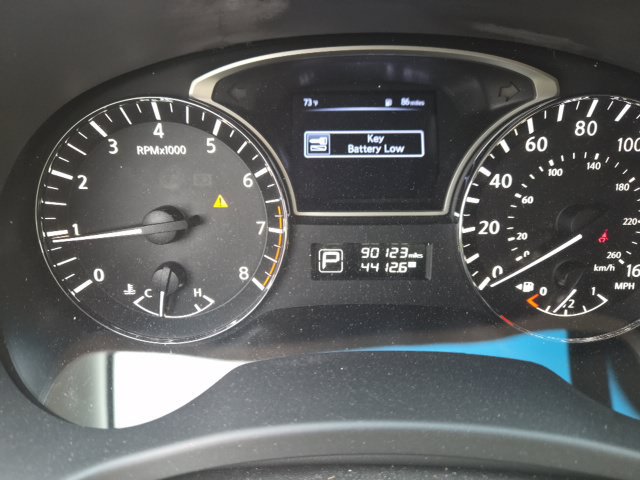 Used 2015 Nissan Pathfinder SV FWD image 2
