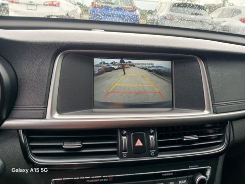 Used 2018 Kia Optima S FWD image 30